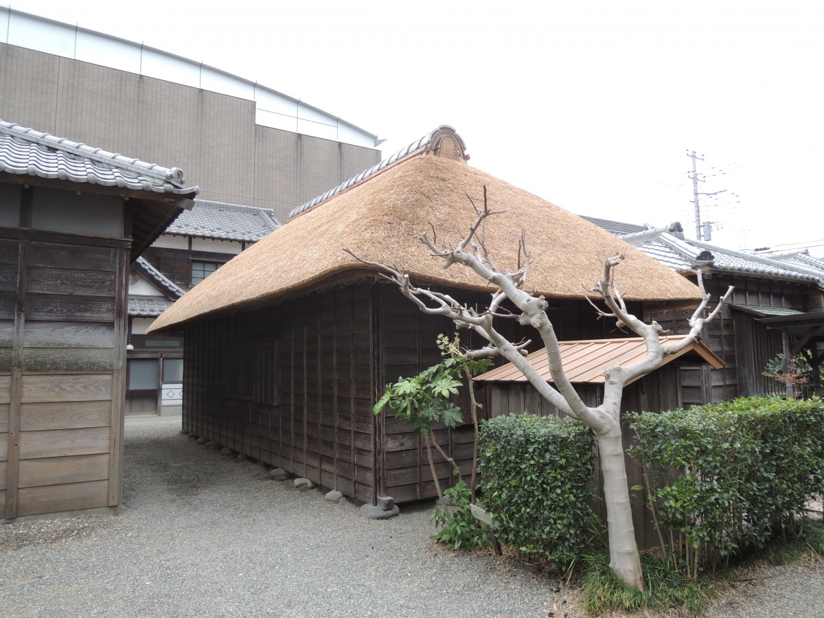 千葉県指定有形文化財浦安の三軒長屋